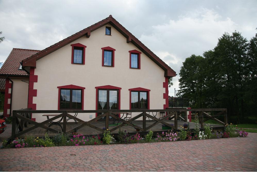 Pensjonat Agroturystyczny Pod Modrzewiem Bed and Breakfast Florczaki Exterior foto